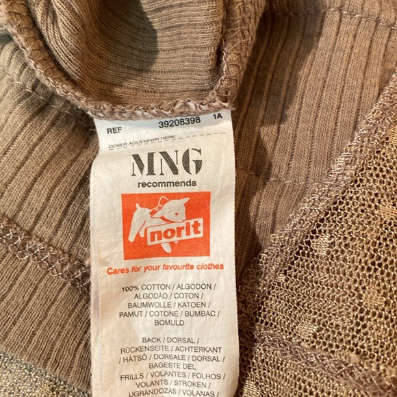 Tank top by MNG jeans. Floral pattern on the front. Size S - Picture 4 of 9